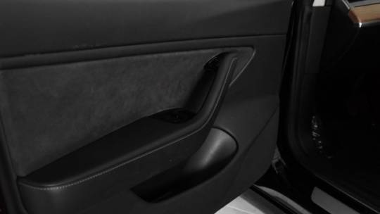 2018 Tesla Model 3 5YJ3E1EA4JF109165