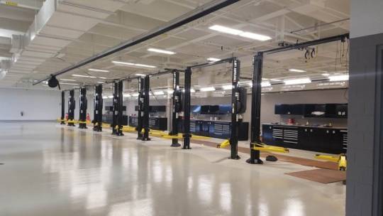 2018 Tesla Model 3 5YJ3E1EA4JF109165