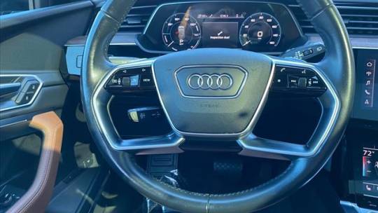2019 Audi e-tron WA1LAAGEXKB023515
