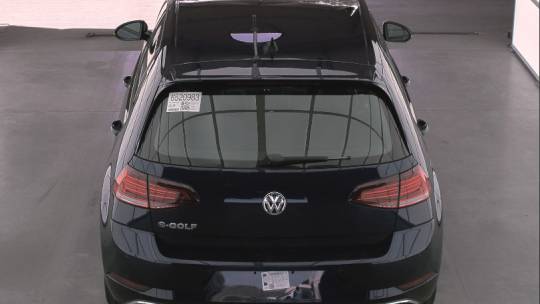 2018 Volkswagen e-Golf WVWPR7AU8JW907592