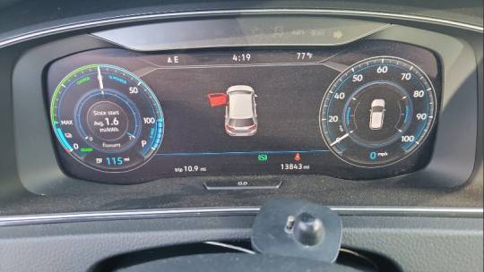 2018 Volkswagen e-Golf WVWPR7AU8JW907592