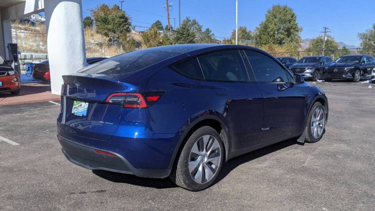 2021 Tesla Model Y 5YJYGDEE8MF193029