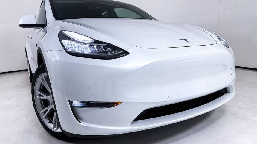 2021 Tesla Model Y 5YJYGAEE1MF299952
