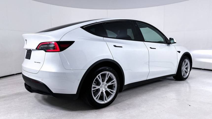 2021 Tesla Model Y 5YJYGAEE1MF299952