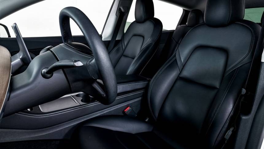 2021 Tesla Model Y 5YJYGAEE1MF299952
