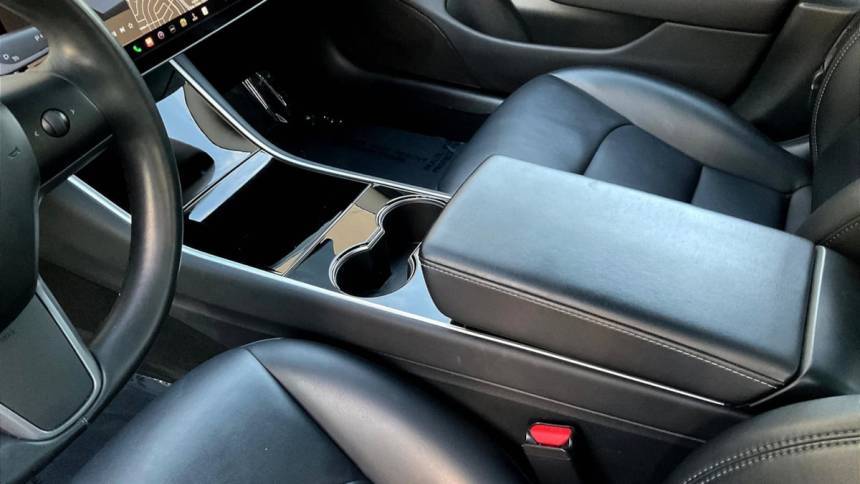 2018 Tesla Model 3 5YJ3E1EA5JF041653