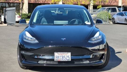 2019 Tesla Model 3 5YJ3E1EA8KF193136