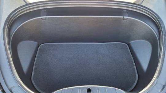 2019 Tesla Model 3 5YJ3E1EA8KF193136