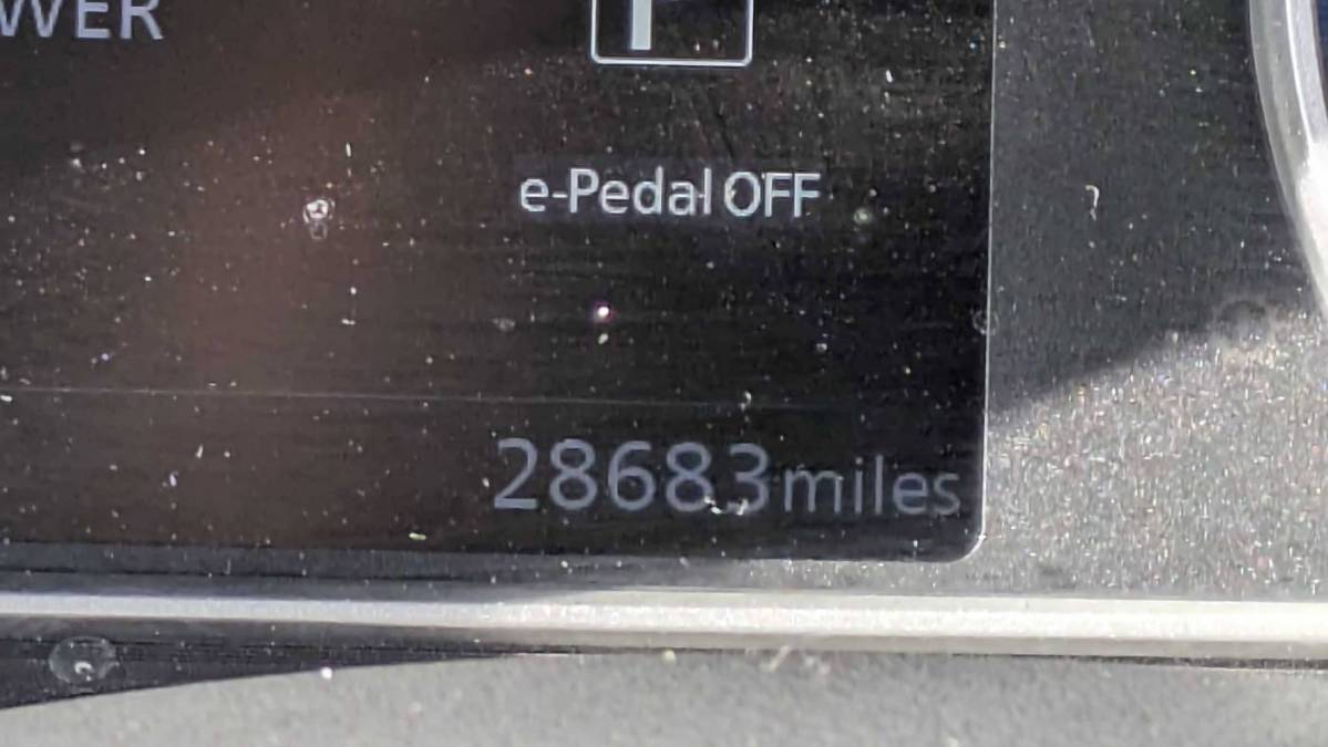2022 Nissan LEAF 1N4AZ1CV5NC552211