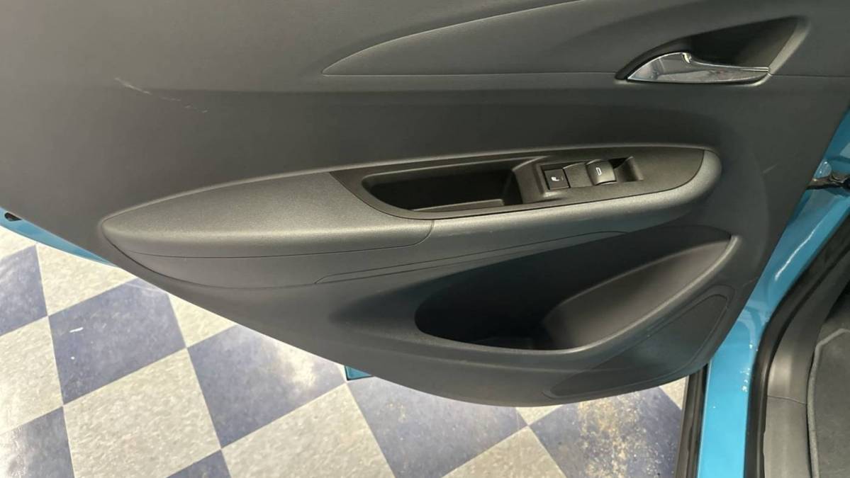 2020 Chevrolet Bolt 1G1FZ6S02L4141884