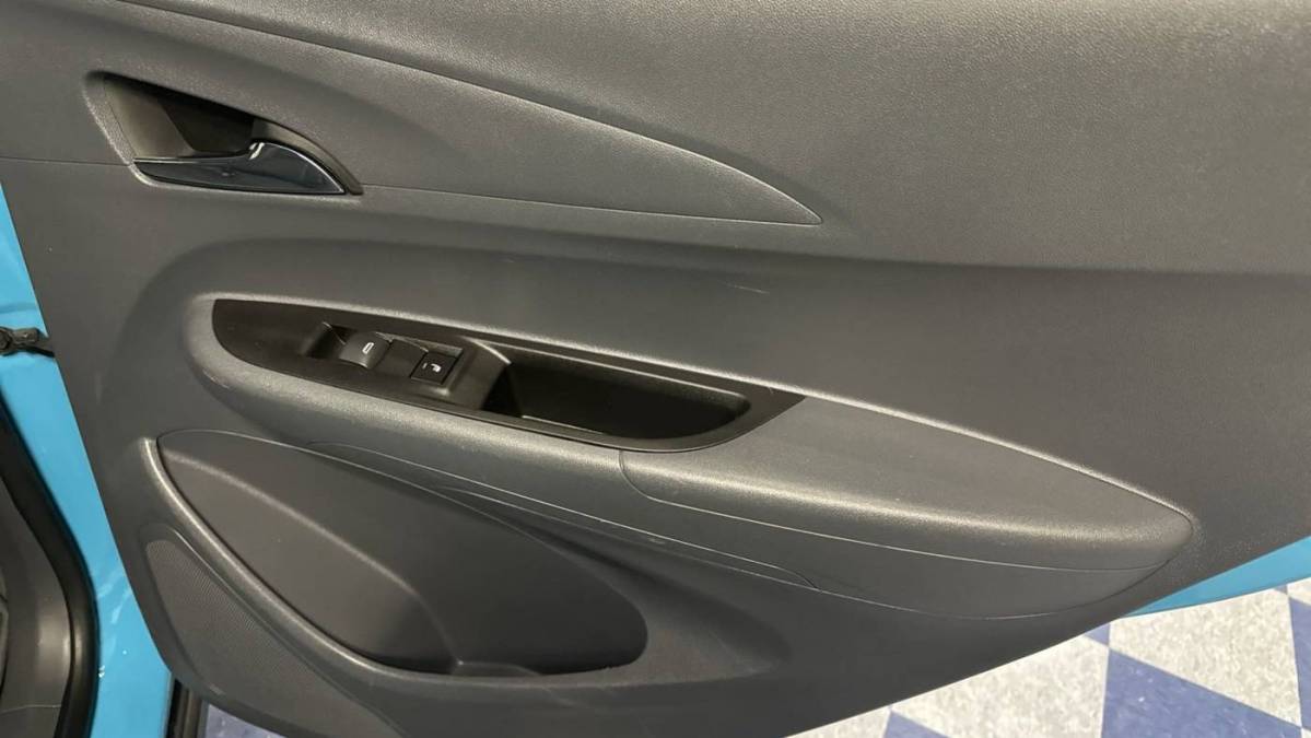 2020 Chevrolet Bolt 1G1FZ6S02L4141884