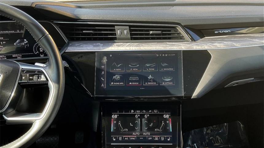 2021 Audi e-tron WA1LAAGE0MB000599