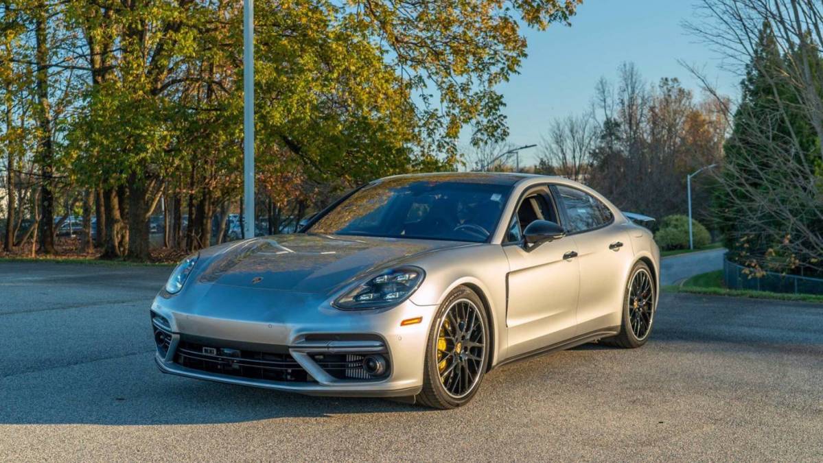 2018 Porsche Panamera WP0AH2A75JL145376