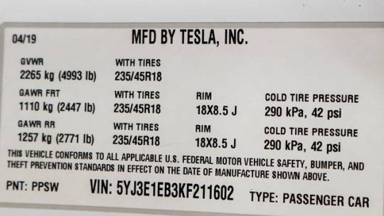 2019 Tesla Model 3 5YJ3E1EB3KF211602
