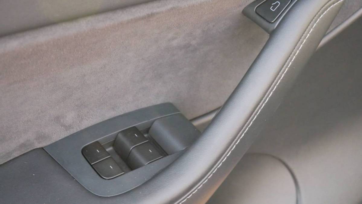 2021 Tesla Model Y 5YJYGDEE4MF142188