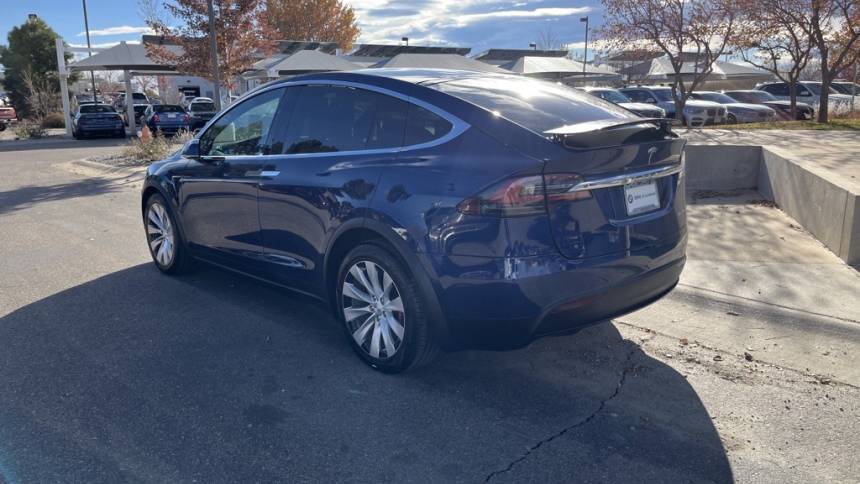 2019 Tesla Model X 5YJXCDE49KF181290