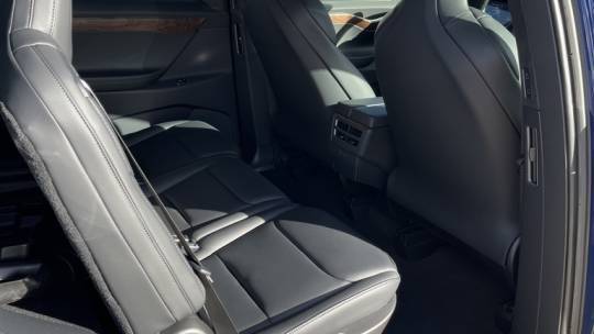 2019 Tesla Model X 5YJXCDE49KF181290
