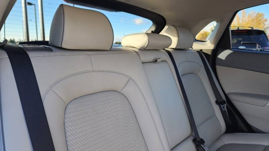 2021 Hyundai Kona Electric KM8K33AG1MU133745
