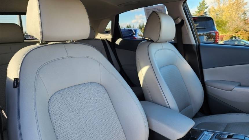 2021 Hyundai Kona Electric KM8K33AG1MU133745