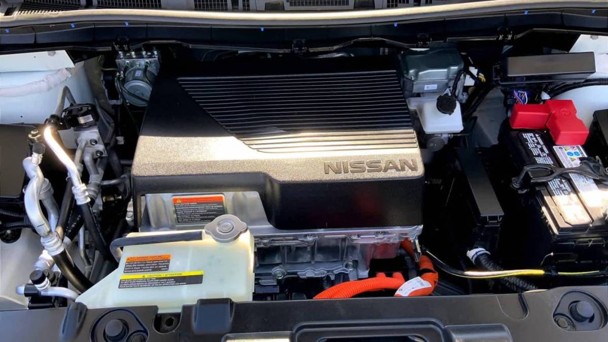 2022 Nissan LEAF 1N4AZ1CV3NC563711