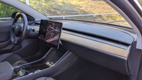 2019 Tesla Model 3 5YJ3E1EA0KF297250