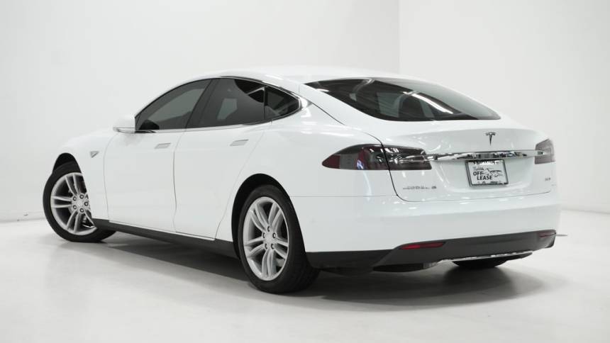 2015 Tesla Model S 5YJSA1H24FFP74618