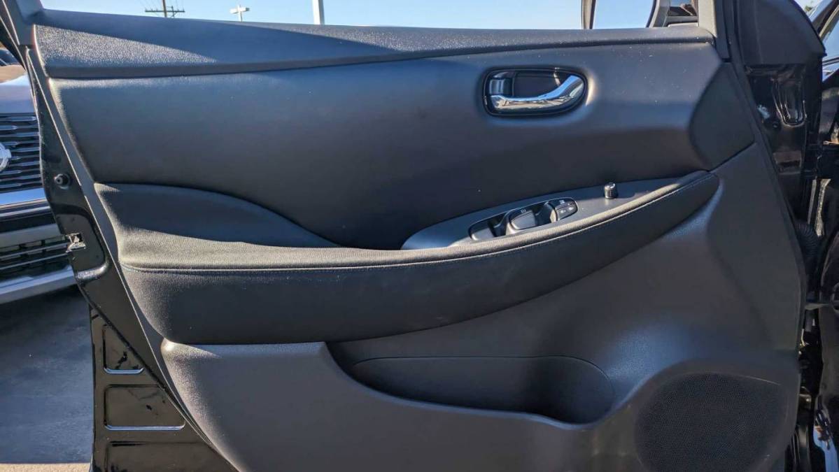 2022 Nissan LEAF 1N4BZ1BV4NC561956