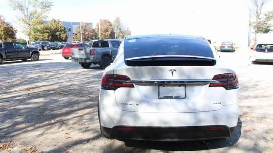 2018 Tesla Model X 5YJXCDE25JF080955