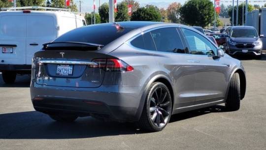 2017 Tesla Model X 5YJXCAE27HF040286