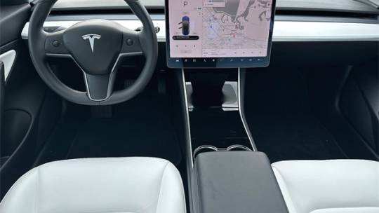 2019 Tesla Model 3 5YJ3E1EB0KF391041