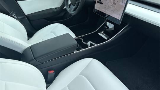 2019 Tesla Model 3 5YJ3E1EB0KF391041