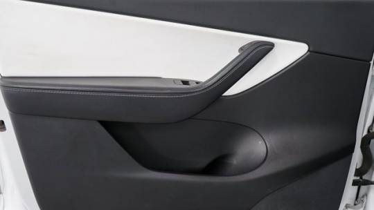2021 Tesla Model Y 5YJYGDEE3MF269160