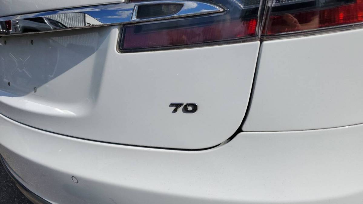 2015 Tesla Model S 5YJSA1E16FF118206