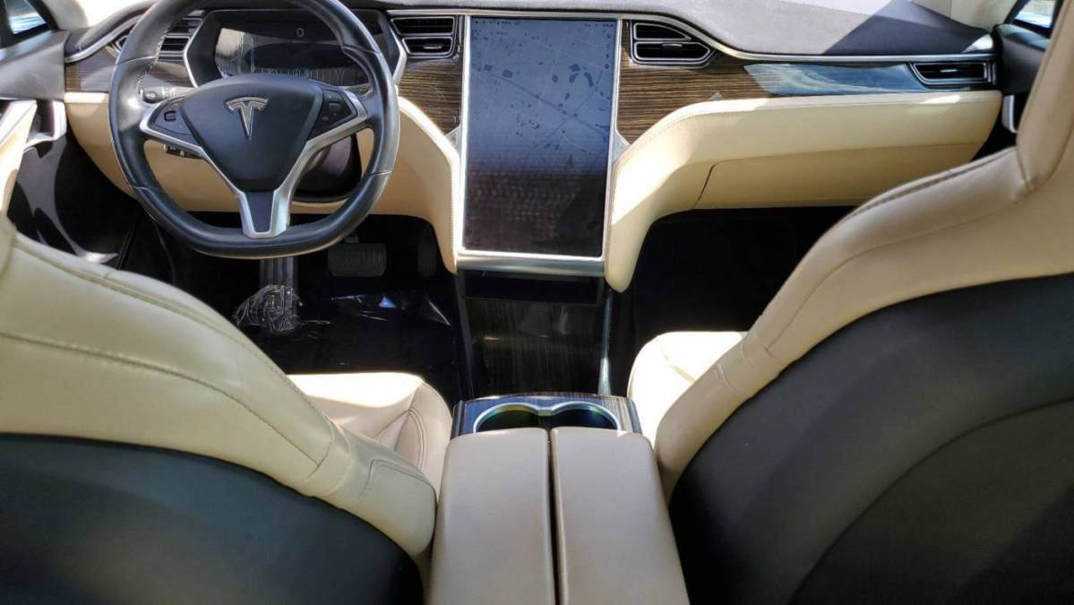 2015 Tesla Model S 5YJSA1E16FF118206