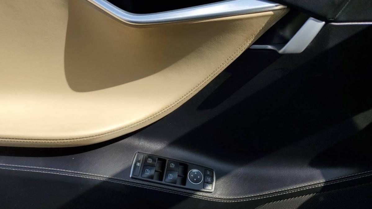 2015 Tesla Model S 5YJSA1E16FF118206
