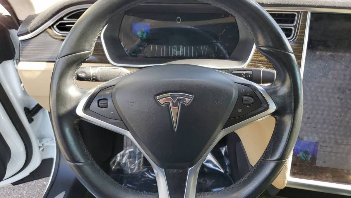 2015 Tesla Model S 5YJSA1E16FF118206
