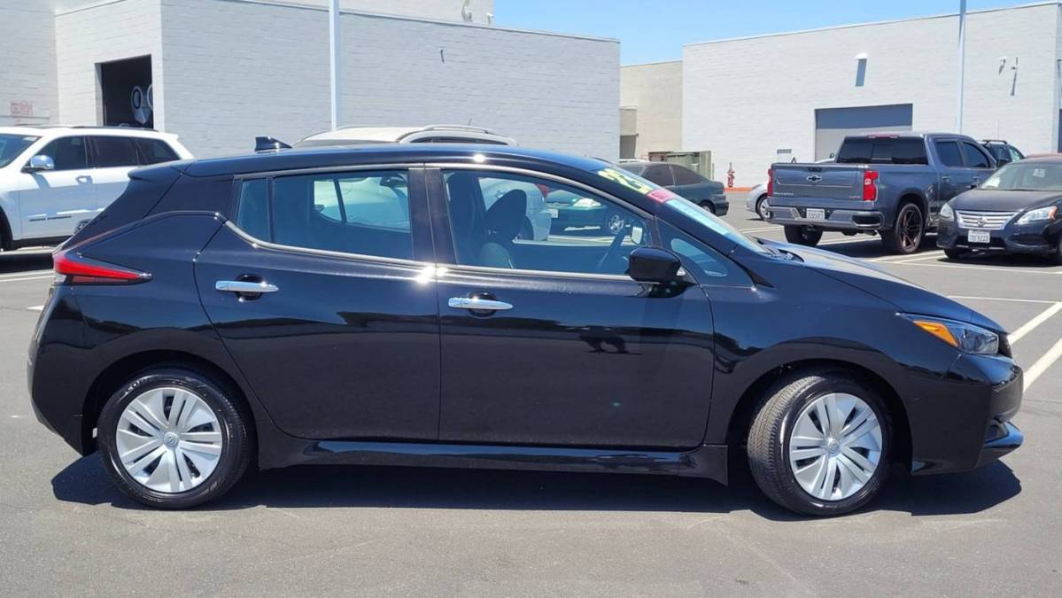 2023 Nissan LEAF 1N4AZ1BV3PC560277