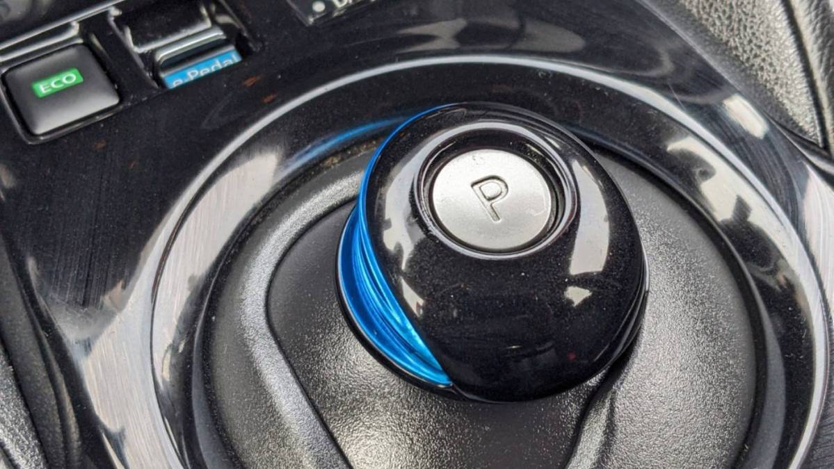 2021 Nissan LEAF 1N4BZ1CV7MC555839