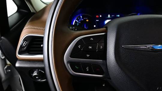 2018 Chrysler Pacifica Hybrid 2C4RC1N7XJR237760