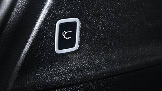 2018 Chrysler Pacifica Hybrid 2C4RC1N7XJR237760