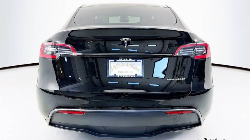 2021 Tesla Model Y 5YJYGDEE2MF078989