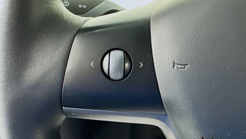2021 Tesla Model Y 5YJYGDEE2MF078989