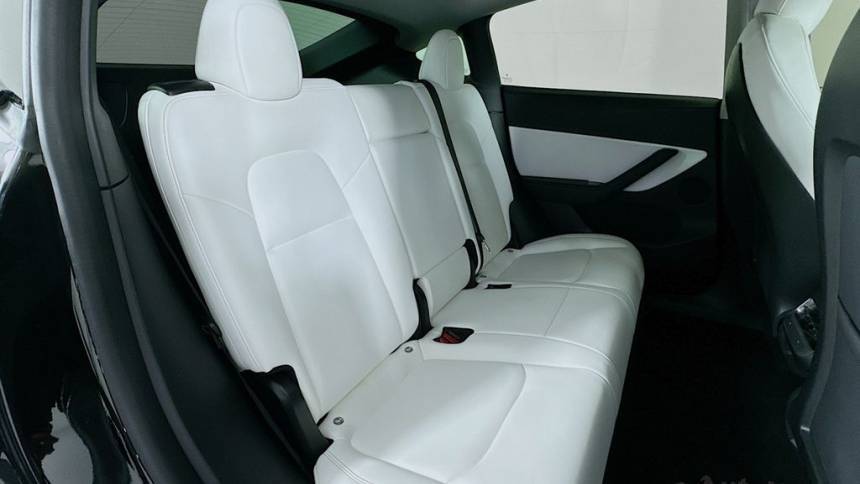 2021 Tesla Model Y 5YJYGDEE2MF078989