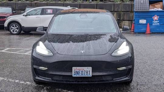 2018 Tesla Model 3 5YJ3E1EAXJF123216