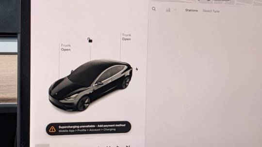 2018 Tesla Model 3 5YJ3E1EAXJF123216