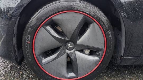 2018 Tesla Model 3 5YJ3E1EAXJF123216