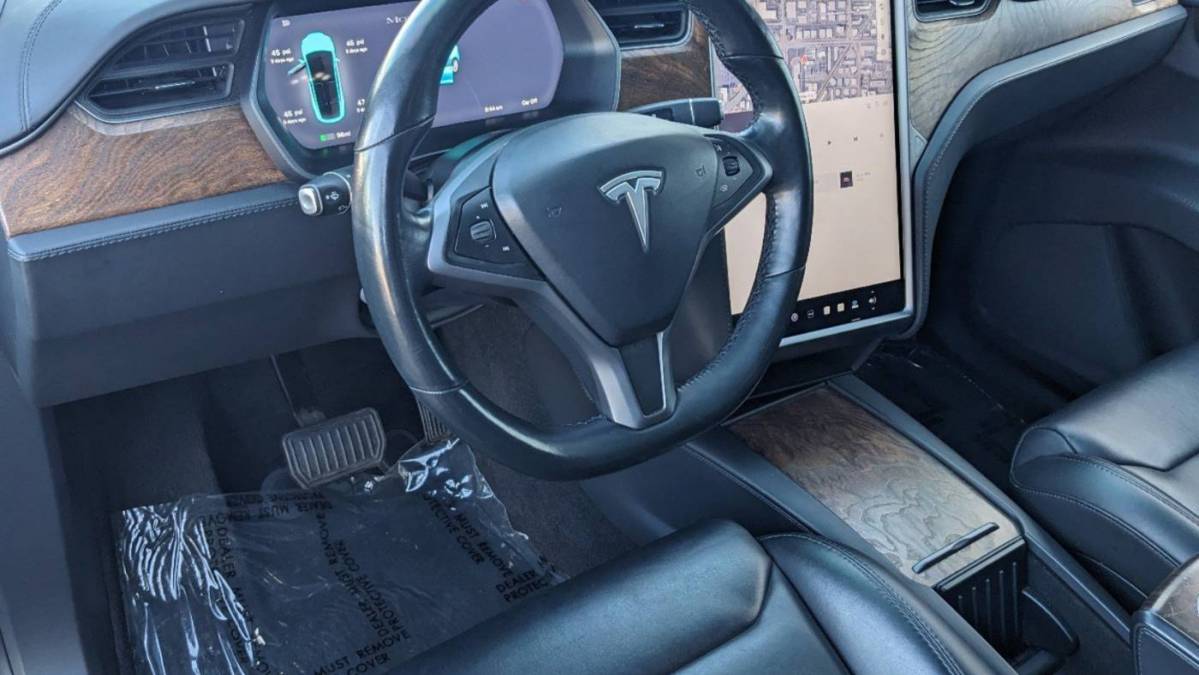 2018 Tesla Model X 5YJXCAE29JF144638