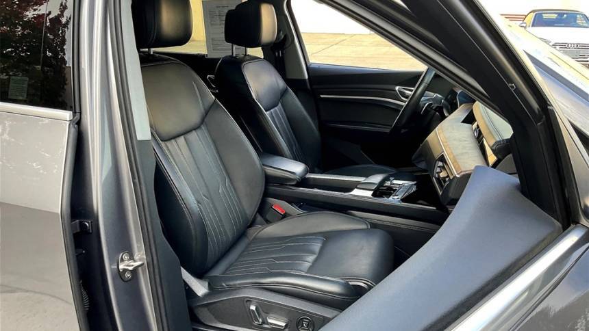 2019 Audi e-tron WA1VABGE0KB020718