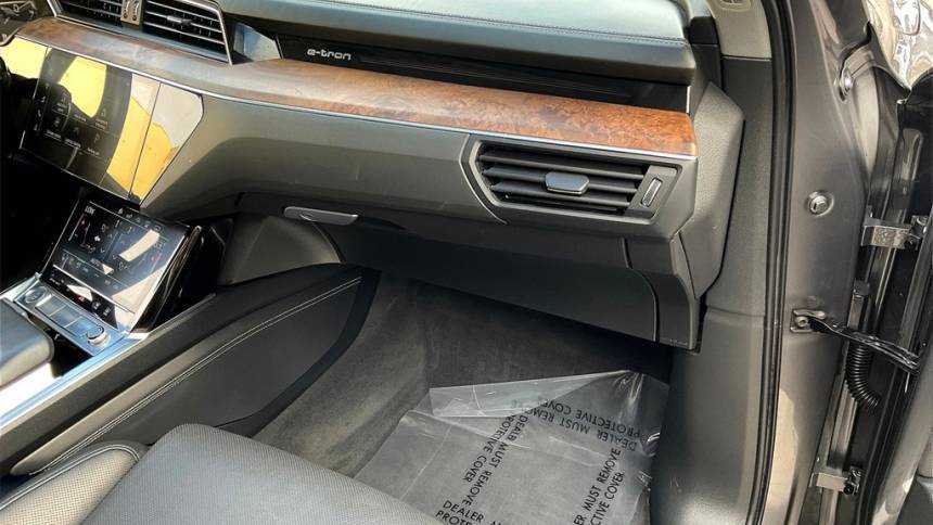 2019 Audi e-tron WA1VABGE0KB020718