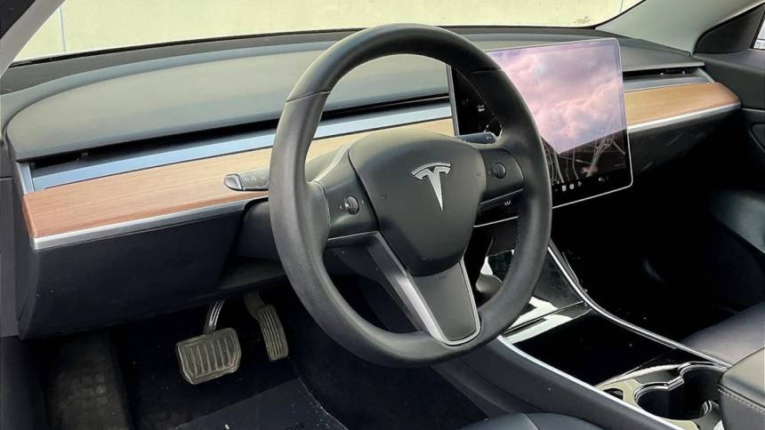 2020 Tesla Model 3 5YJ3E1EA7LF658829